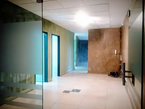 Oficina en Alquiler en Villa  Panamericana, USD 2.500
