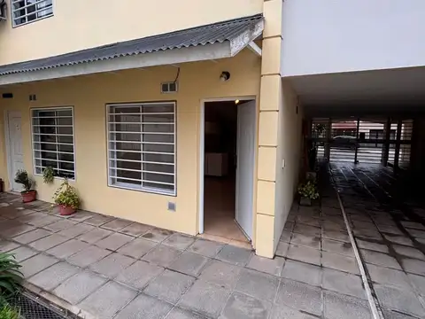 Depto Tipo Casa en Venta de 2 ambientes
