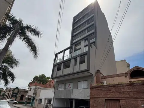Monoambiente al Frente Bolivar al 600