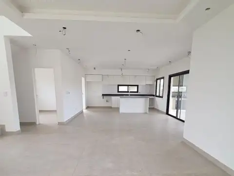 Casa en Venta en Pilar Del Este - Santa Elisa, USD 235.000
