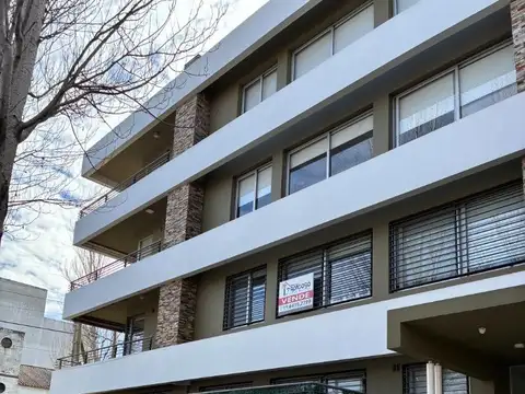 VENTA DPTO 4 AMB. BERNAL BARRIO PQUE. LEBENSHON Y PATRICIOS