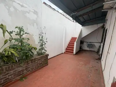 Depto Tipo Casa en Venta con 1 cocheras