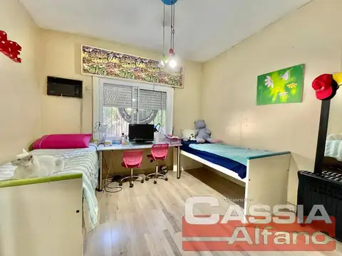 Casa 4 ambientes con 1 baño