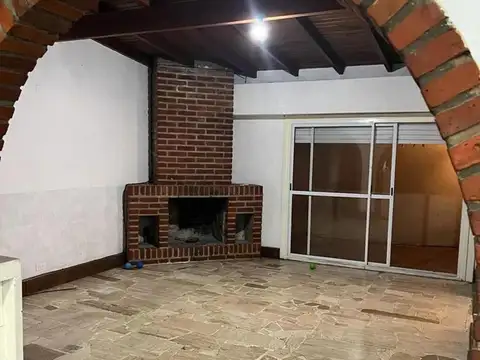 Casa en venta - 3 Dormitorios 2 Baños - Tigre
