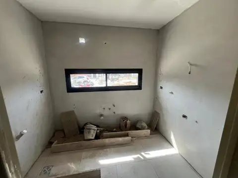 Depto Tipo Casa en Venta con 2 cocheras
