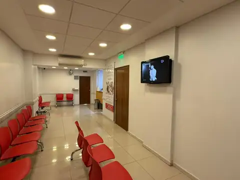 Oficina en Venta con 2 cocheras