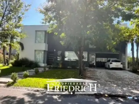 CASA EN VENTA COUNTRY TERRAVISTA