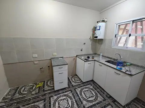 Departamento en Alquiler en Gregorio de Laferrere, $ 520.000