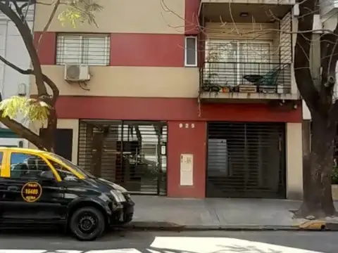 Monoambiente 41 m2 propios con Balcon y Baulera