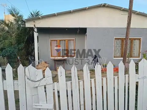CASA DOS DORMITORIOS- CERRO SOLO