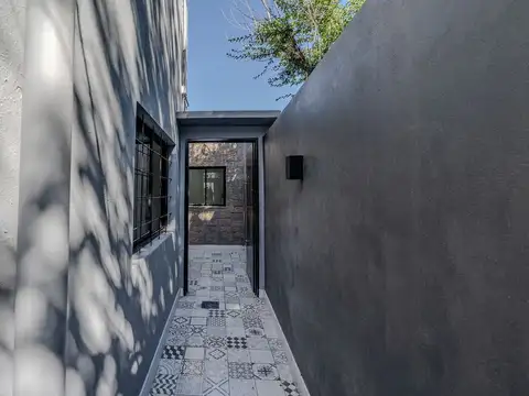 Depto Tipo Casa en Alquiler de 2 dormitorios