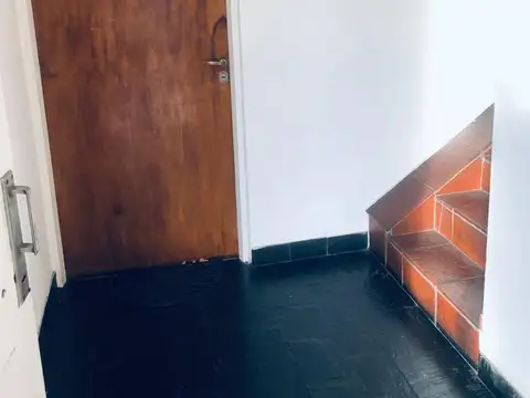 Av. Rolon Nª 2494 2°