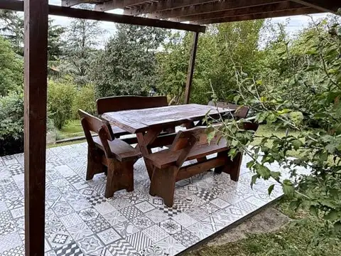 Casa con quincho, pileta y parque de 2.136 m² en Barrio Ariel, Salsipuedes
