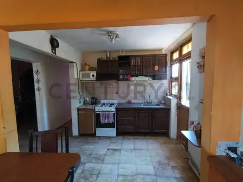 Casa 4 ambientes con 1 baño