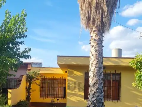 Espejo Este 1200, Piso 0