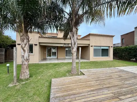 Venta Casa al rio, 4 ambientes, Barrio San Marco, Villanueva, Tigre