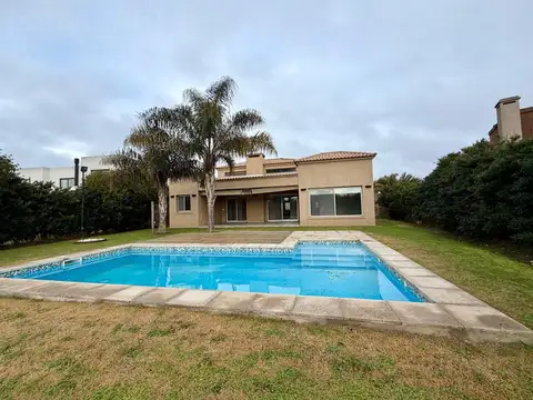 Venta Casa al rio, 4 ambientes, Barrio San Marco, Villanueva, Tigre