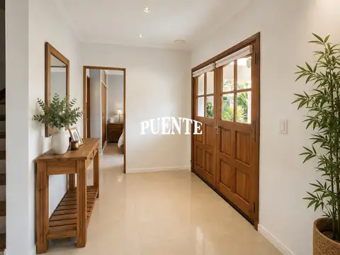 Casa 8 ambientes con 4 baños