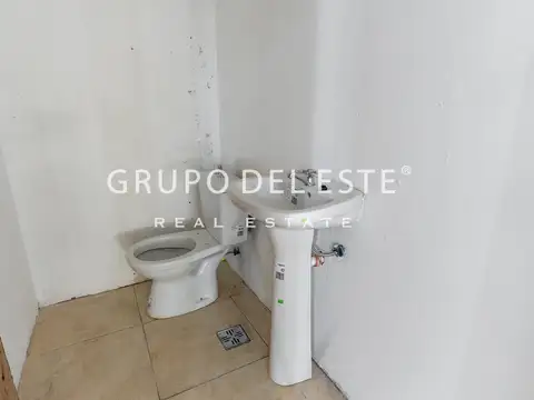 Depósito en Villa Gral. Mitre