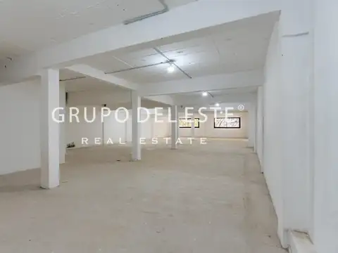 Galpon en Venta 21  mts Fondo
