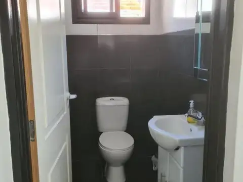 CASA EN VENTA AVENIDA 143 E/ 41 y 42
