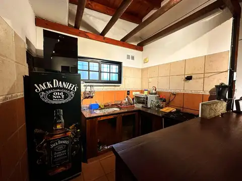 Casa 3 ambientes con 2 baños