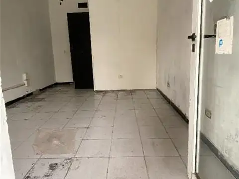 Local en Alquiler en Lanús Este, $ 600.000