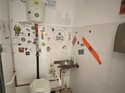 Local en Alquiler en Lanús Este, $ 600.000