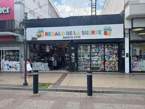 Local Comercial S/ Peatonal Arieta 240 m² Cub. IDEAL INVERSOR -  S.Justo (Ctro)