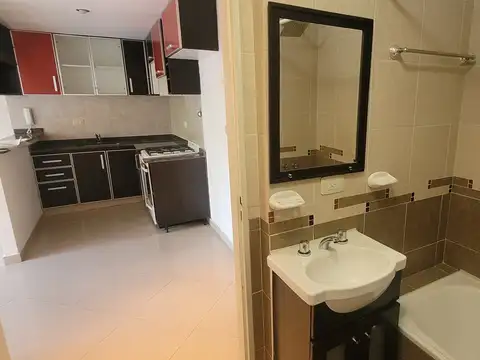 Departamento en Alquiler en Flores, $ 650.000