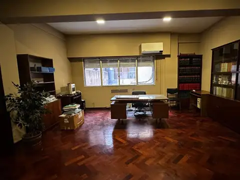 Oficina en Venta 56 años