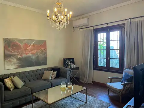 Casa en Venta en Adrogue, USD 500.000