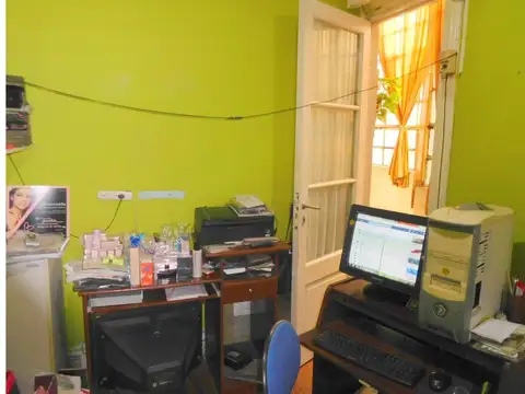 Aristobulo Del Valle 400 , Piso 2