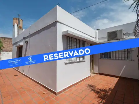 Casa interna con 2 dormitorios y patio. NO PH!
