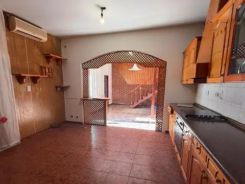 Depto Tipo Casa en Alquiler en San Justo, $ 700.000