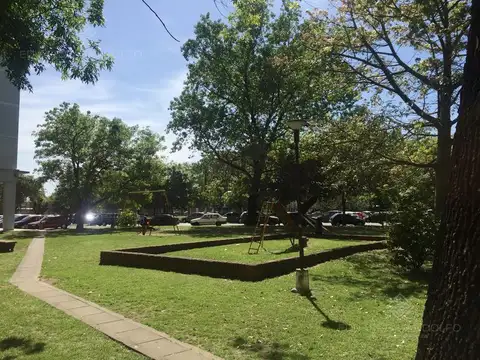 Hipólito Yrigoyen al 6000