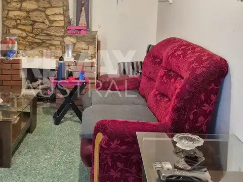 Depto Tipo Casa 4 ambientes con 2 baños