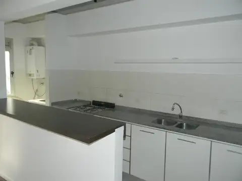 Departamento en Alquiler con 1 cocheras