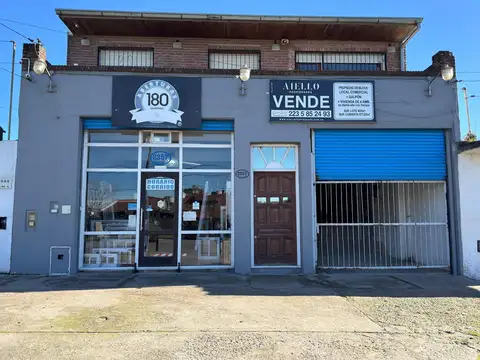 Local, Galpón y Vivienda de 4 amb con Balcon Terraza. Propiedad en Block