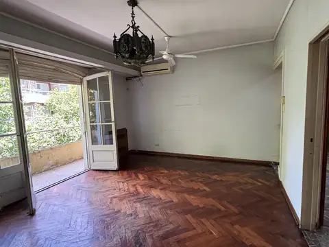 Tres Ambientes con Dependencia Mucha Luz Morelos y Rivadavia!