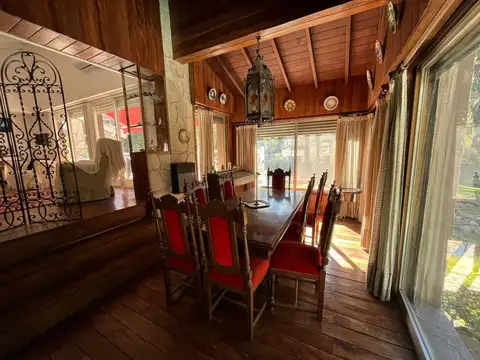 Casa 5 ambientes con 5 baños