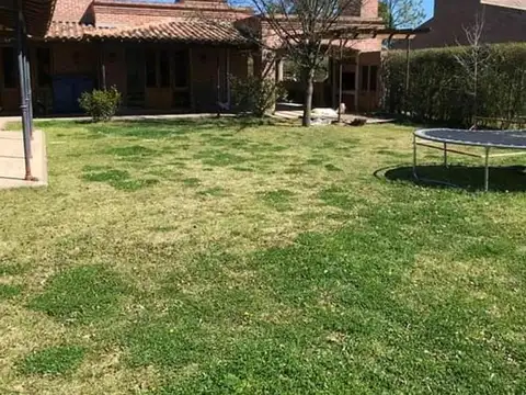 Quinta en Venta en Mercedes, USD 250.000