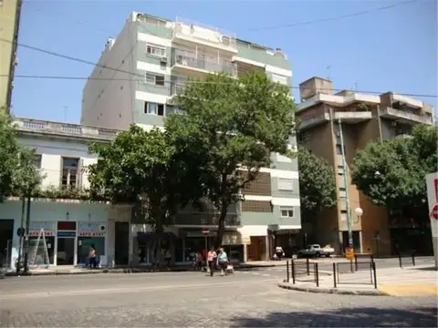 Dr S Segurola 200, Piso 3