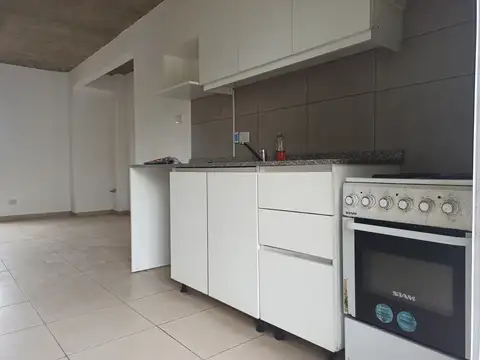 Departamento en Venta en Jose Leon Suarez, USD 85.000