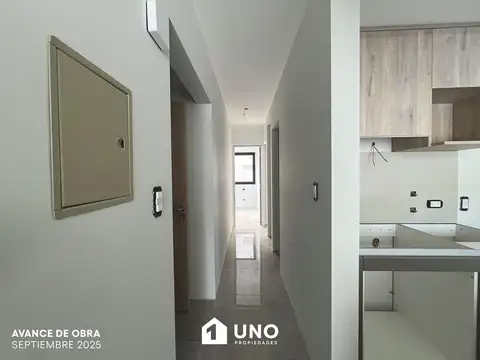 Zeballos y Alem - Dpto de 2 Dormitorios Externo. Cochera disponible.