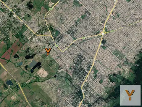 Casa en Venta con 3 cocheras
