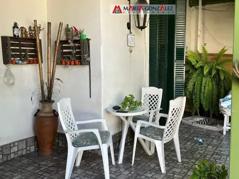 Casa 3 ambientes con 2 baños