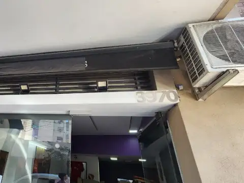 Local en Venta Via Púb.