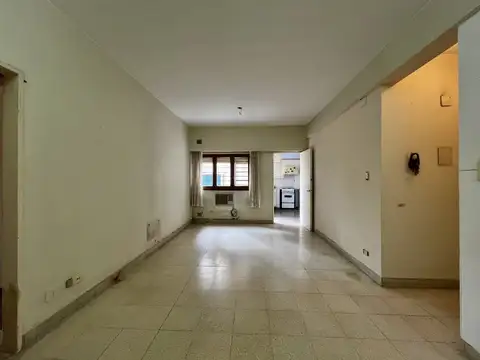 BARRIO MARTIN - UN DORMITORIO CON PATIO