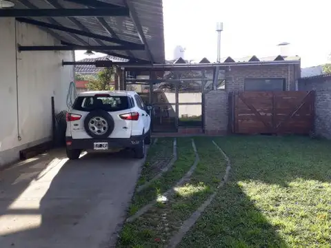 Casa 3 ambientes en VENTA en Florencio Varela